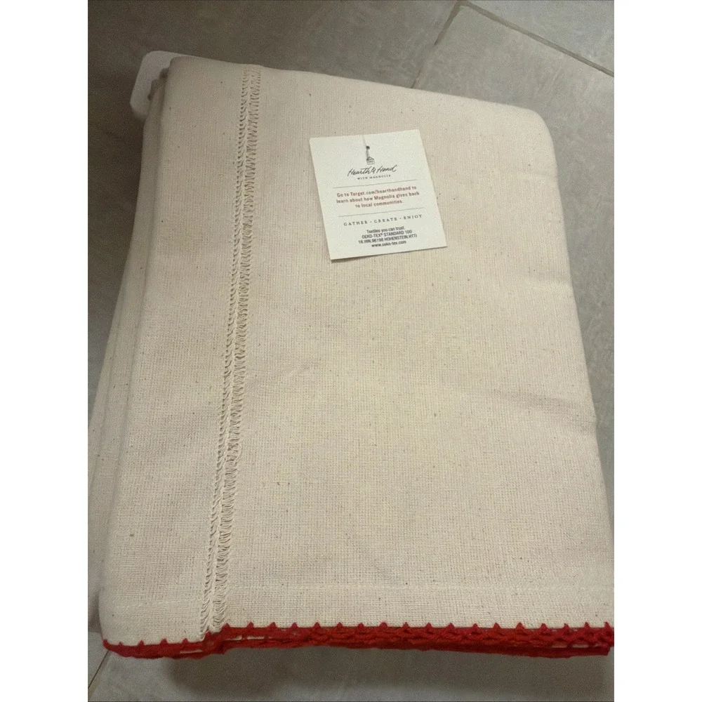 New Hearth & Hand With Magnolia Holiday Rectangle Tablecloth Beige Red  60x84